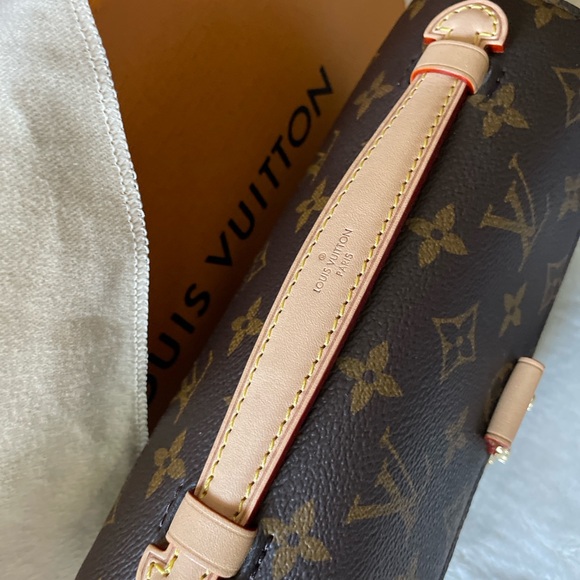Louis Vuitton East West Pochette Metis - Picture 7 of 13